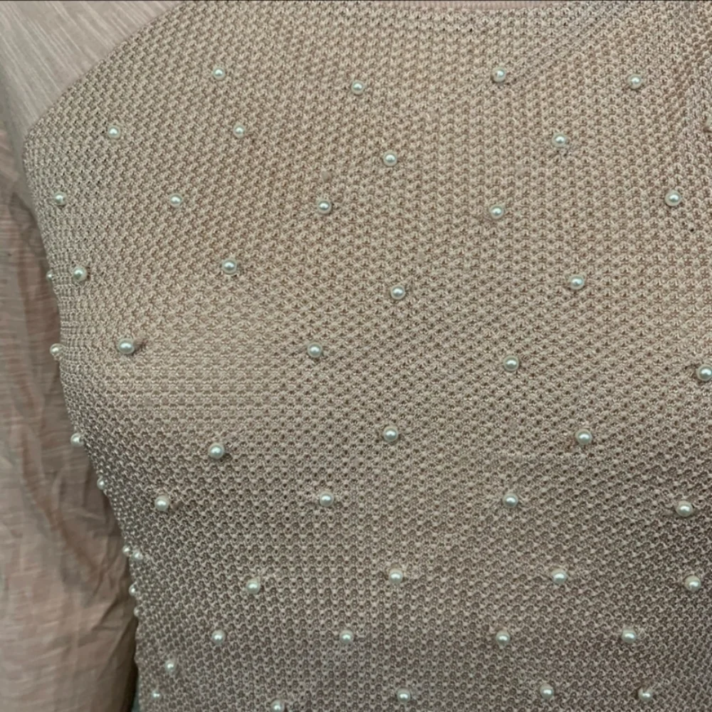 American Eagle Outfitters Pink Top with pearl accents, Women's XS - Picture 10 of 10